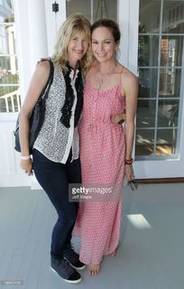 Diane Lane feet photo thumbnail