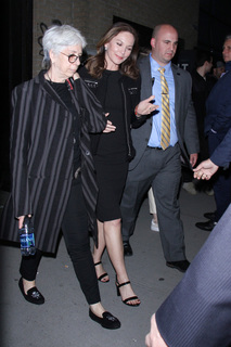 Diane Lane feet photo thumbnail