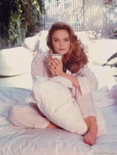 Diane Lane feet photo thumbnail