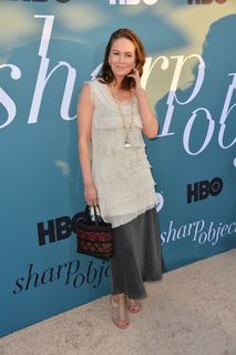 Diane Lane feet photo thumbnail