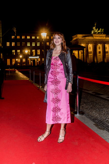Diane Morgan feet photo thumbnail