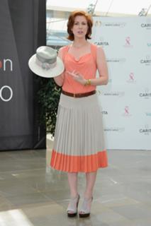 Diane Neal feet photo thumbnail