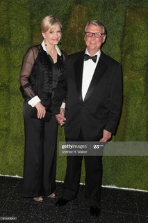 Diane Sawyer feet photo 9