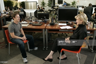 Diane Sawyer feet photo 5