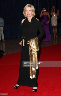 Diane Sawyer feet photo 18
