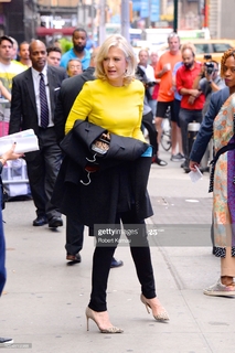 Diane Sawyer feet photo 7