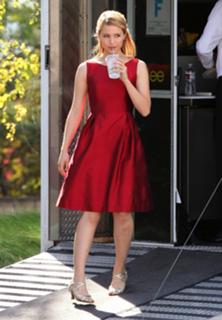 Dianna Agron feet photo thumbnail
