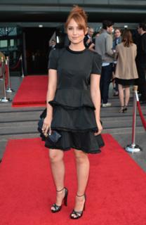 Dianna Agron feet photo thumbnail