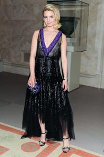 Dianna Agron feet photo thumbnail