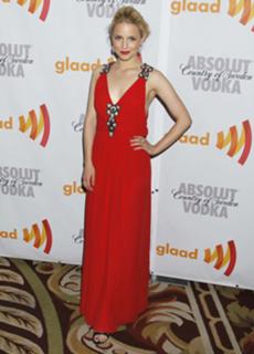 Dianna Agron feet photo thumbnail