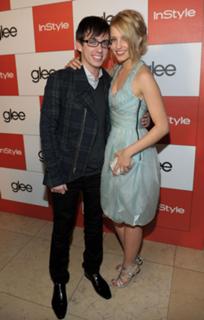 Dianna Agron feet photo thumbnail