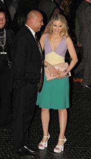 Dianna Agron feet photo thumbnail