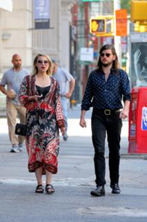 Dianna Agron feet photo thumbnail