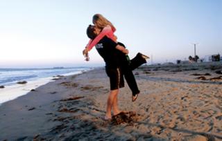 Dianna Agron feet photo thumbnail