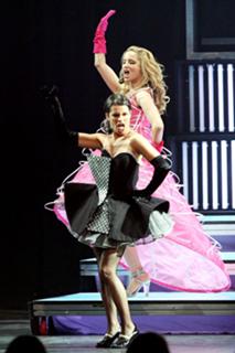 Dianna Agron feet photo thumbnail