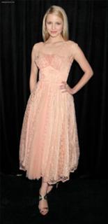 Dianna Agron feet photo thumbnail