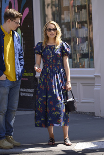 Dianna Agron feet photo thumbnail