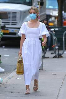 Dianna Agron feet photo thumbnail