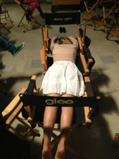 Dianna Agron feet photo thumbnail