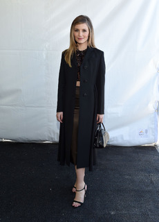 Dianna Agron feet photo thumbnail