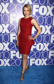 Dianna Agron feet photo thumbnail