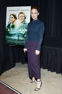 Dianna Agron feet photo thumbnail