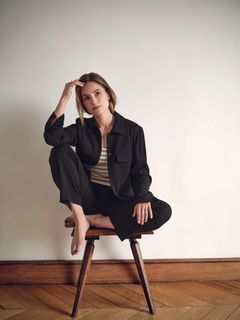 Dianna Agron feet photo thumbnail