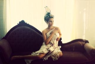 Dianna Agron feet photo thumbnail