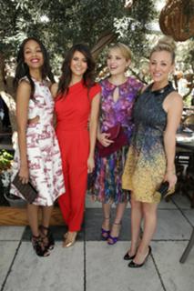 Dianna Agron feet photo thumbnail