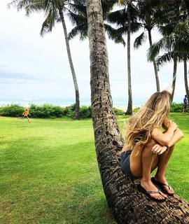 Dianna Cowern feet photo 18