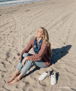 Dianna Cowern feet photo 10