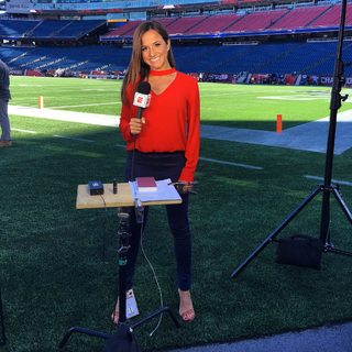 Dianna Russini feet photo thumbnail