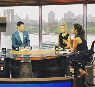 Dianna Russini feet photo thumbnail