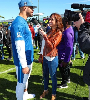 Dianna Russini feet photo thumbnail