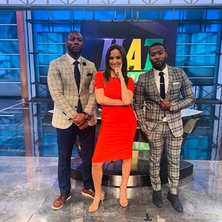 Dianna Russini feet photo thumbnail