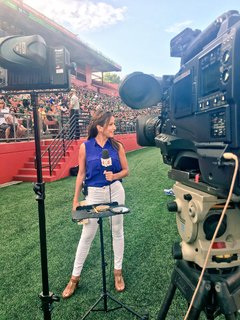 Dianna Russini feet photo thumbnail