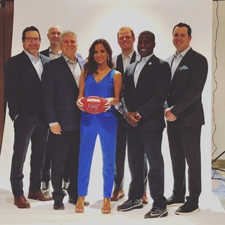 Dianna Russini feet photo thumbnail