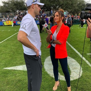 Dianna Russini feet photo thumbnail