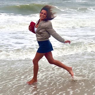 Dianna Russini feet photo thumbnail