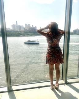 Dianna Russini feet photo thumbnail