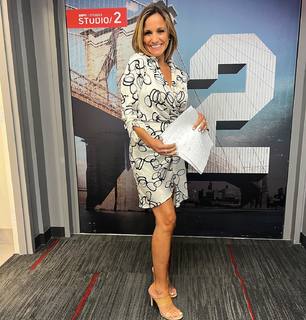 Dianna Russini feet photo thumbnail