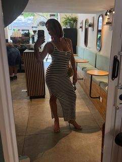 Dianna Russini feet photo thumbnail