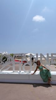 Dianna Russini feet photo thumbnail