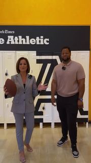 Dianna Russini feet photo thumbnail