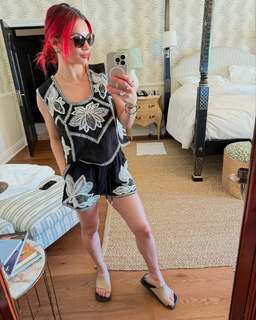 Dianne Buswell feet photo 13