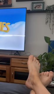 Dianne Buswell feet photo 2
