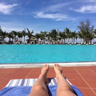 Dianne Doan feet photo 1