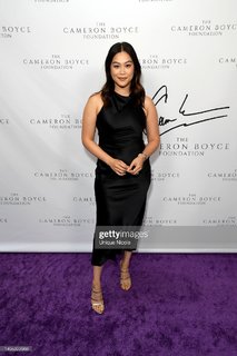 Dianne Doan feet photo 19