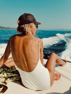 Dichen Lachman feet photo 8