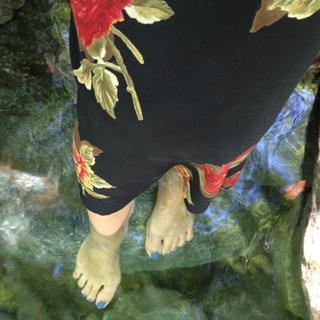 Didem Soydan feet photo thumbnail